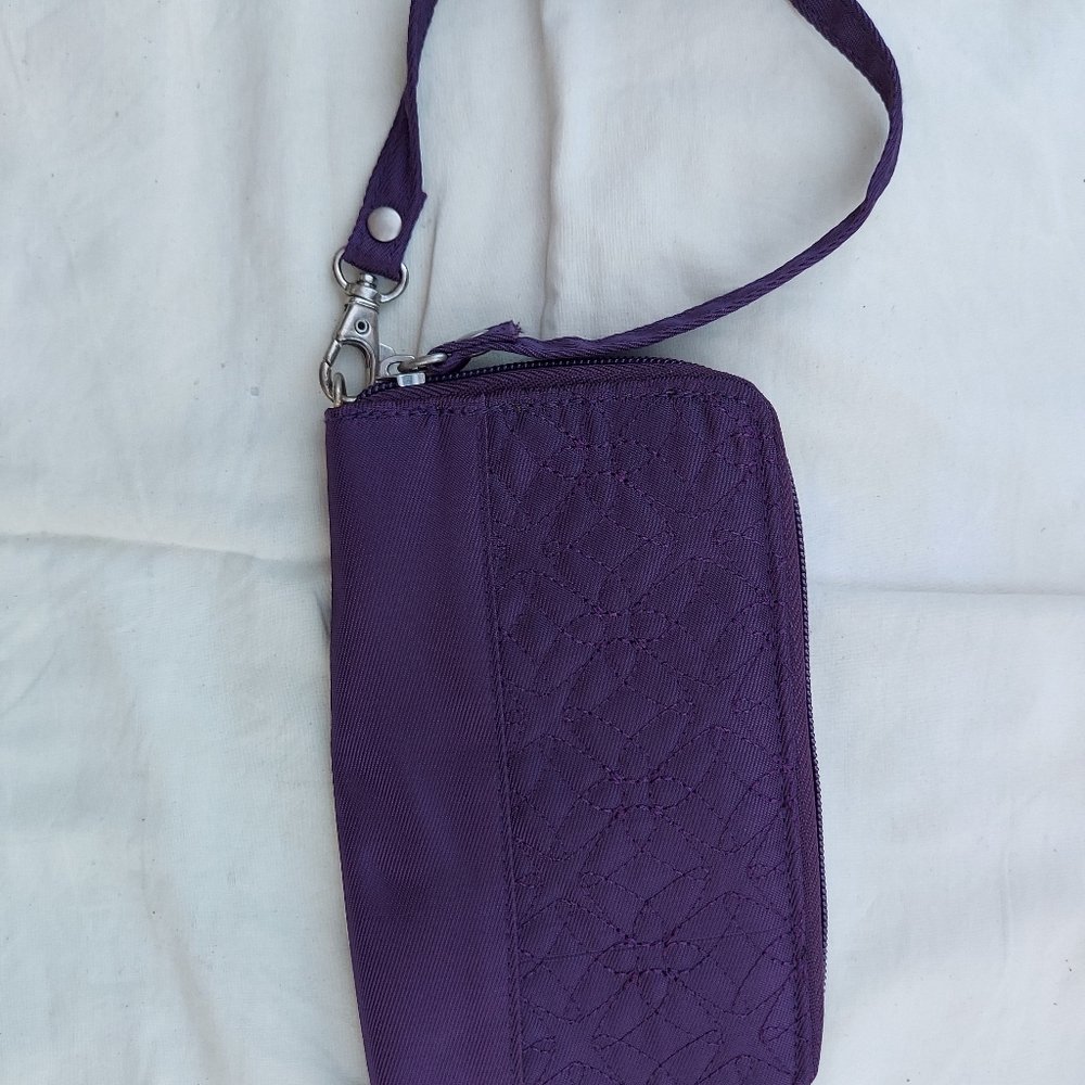 Quilted Eggplant AntiTheft Travelon Wallet